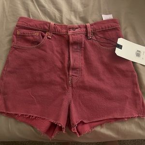 Brand new Levi’s ribcage shorts